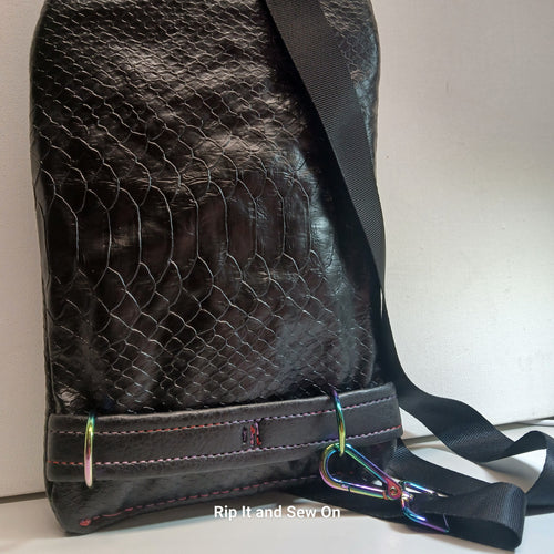 Black crocodile Crossbody