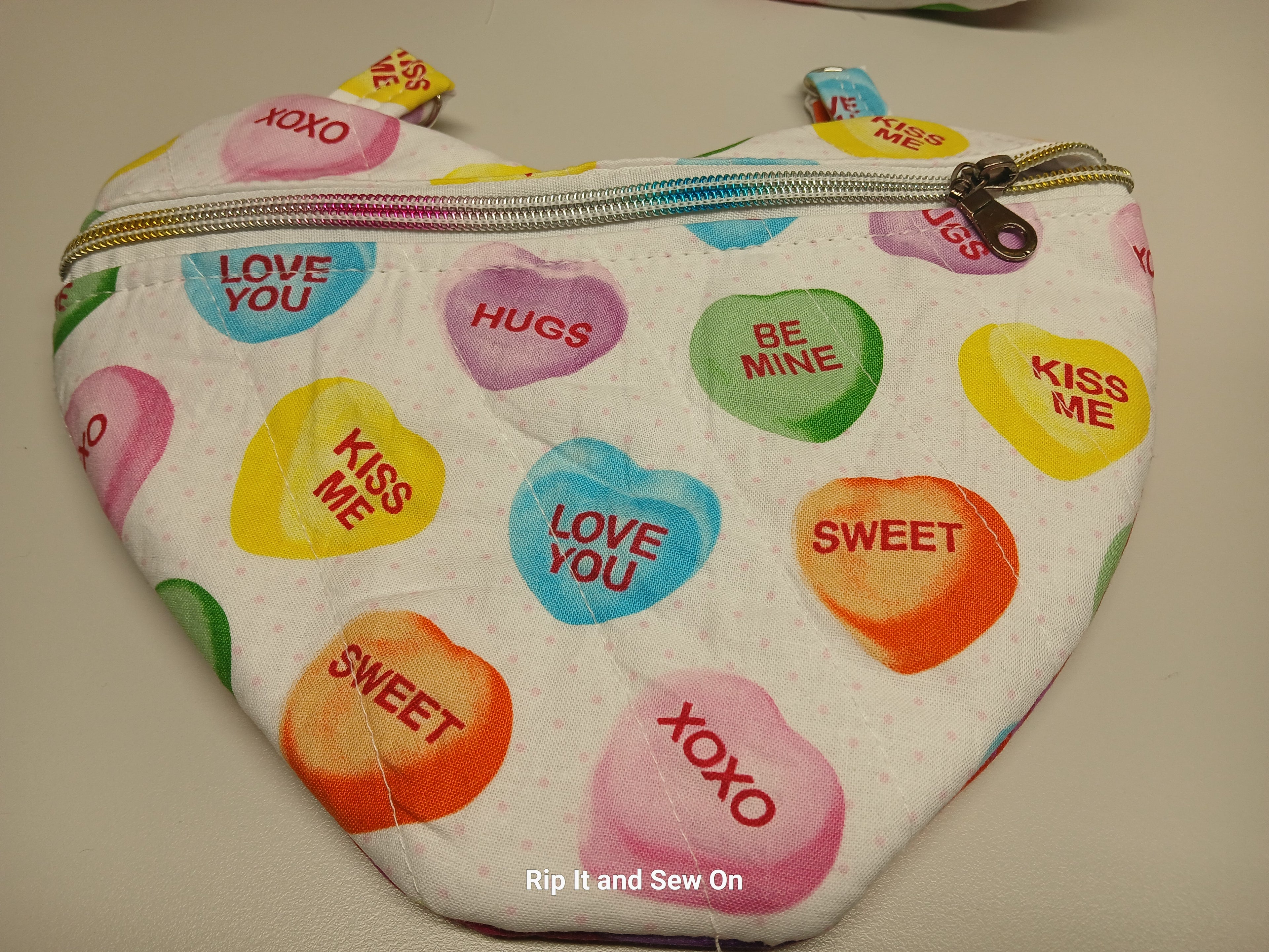 Valentine zipper bag