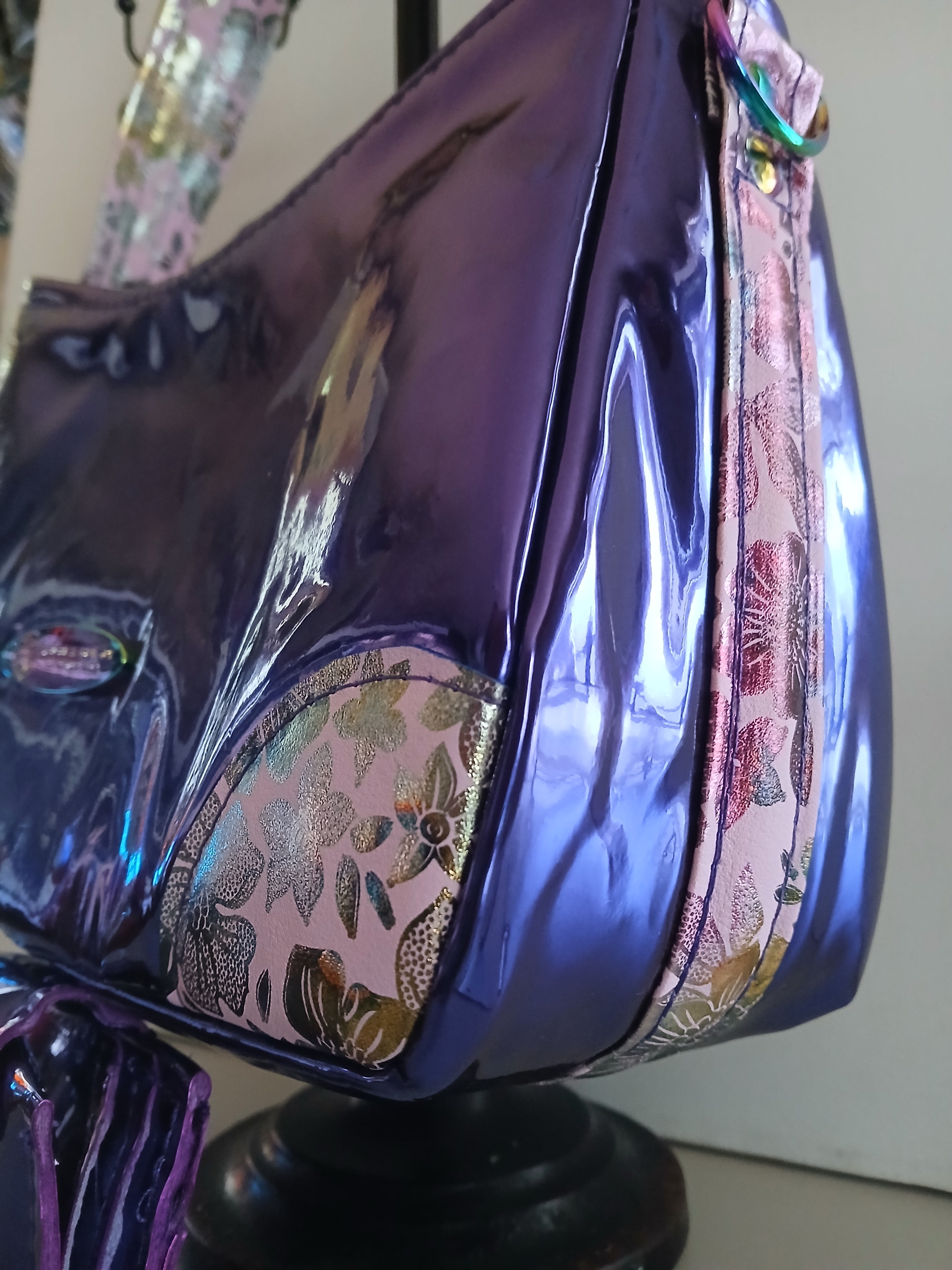 Shiny mirror purple pink Annabelle