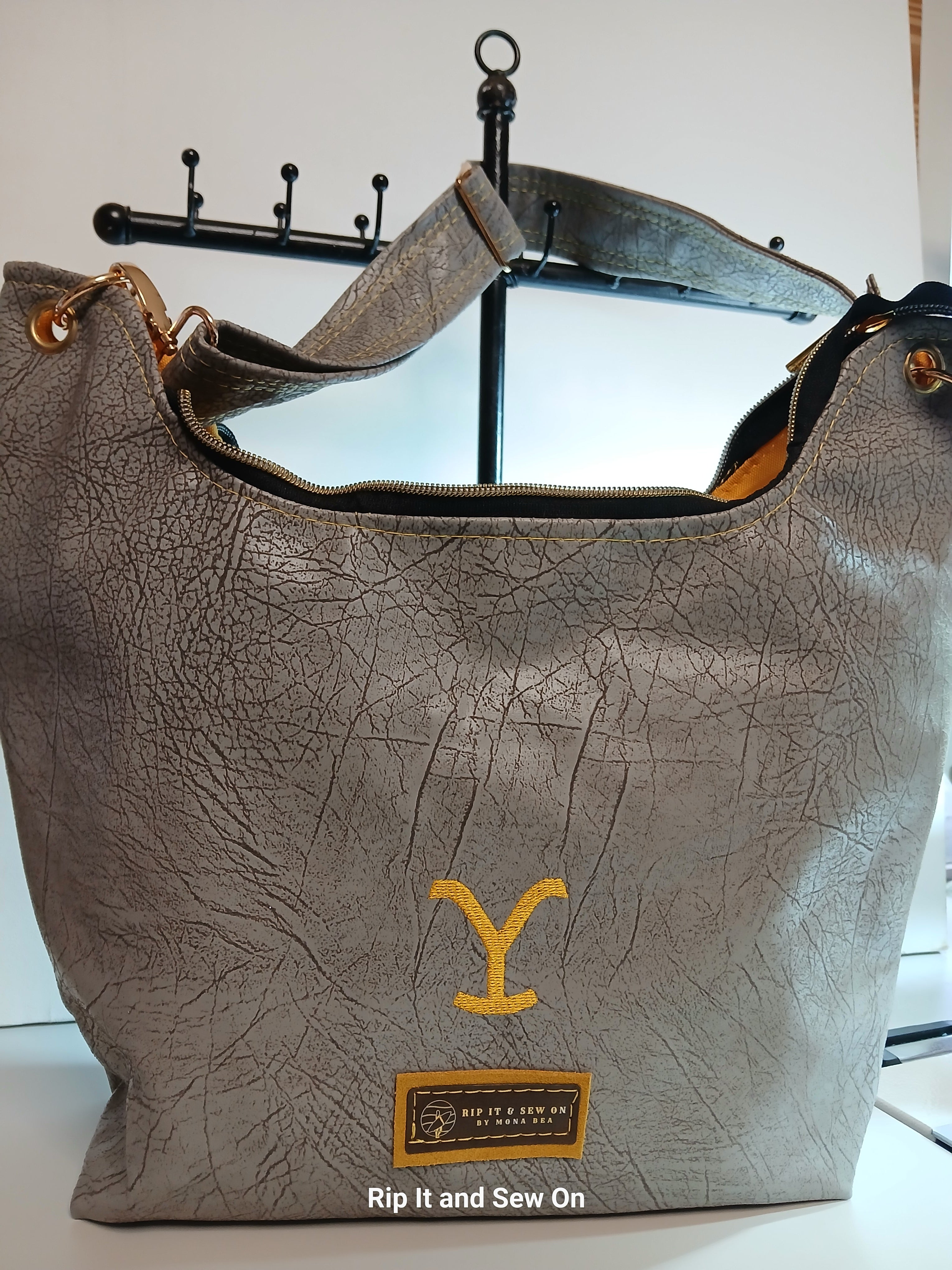 Yellowstone double side hobo bag gold